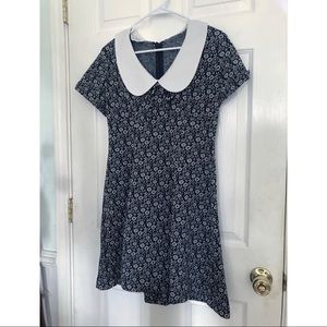 Vintage Peter Pan collar dress